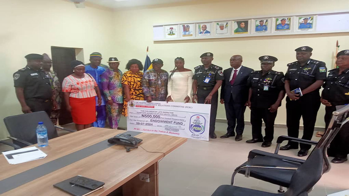 OGUN POLICE COMMISSIONER LAUDS/APPRECIATES PCRC FOR ITS LAUDABLE PROGRAMMES AT PRESENTATION OF ENDOWMENT FOR LATE OFFICER TOPE. 